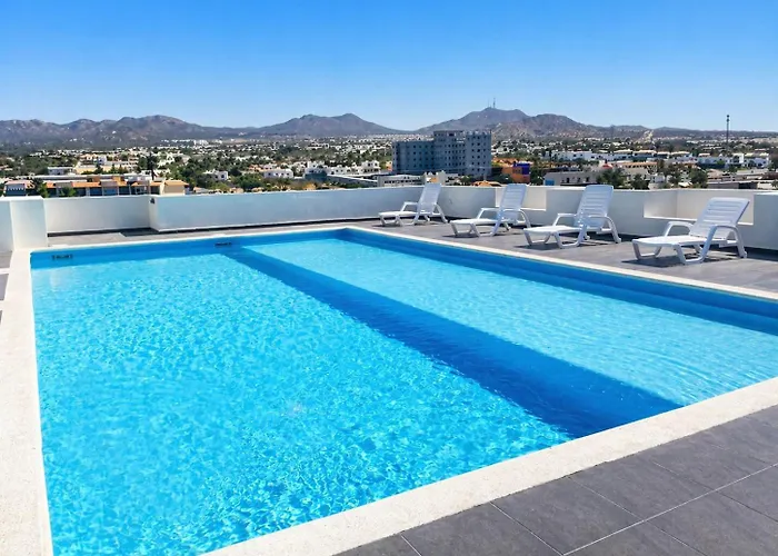 Bahia Del Tezal 202b: 2br/2bt Condo, Big Pool, 5 Minutes Walk To Beach! *